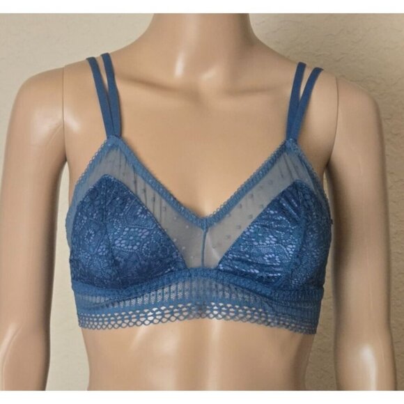 Victoria's Secret Other - Victoria’s Secret blue Lined Lace Bralette Size Large
